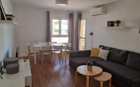Piso Centrico Reformado / Apartment In The Center